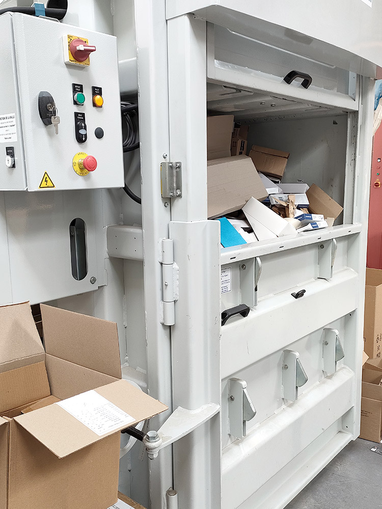 machine de compactage de cartons pour recyclage