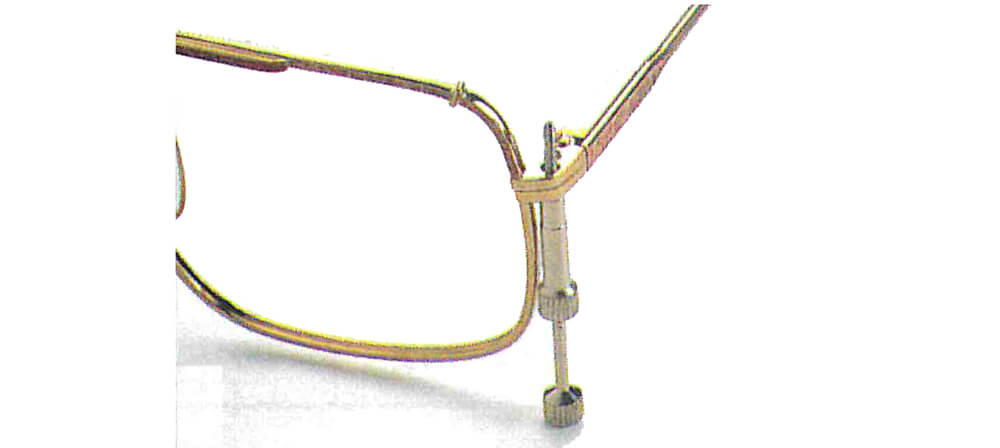 vis-essai-pour-tester-un-verre-sur-monture-metal